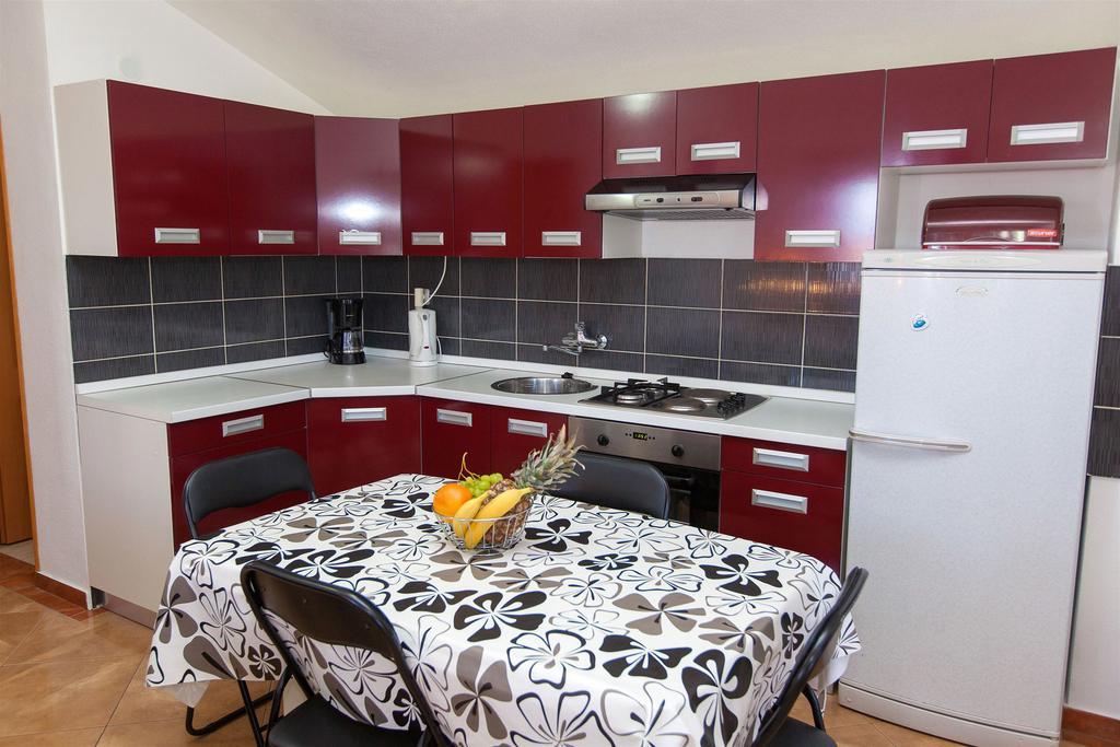 Apartments Loncar جادرانوفو الغرفة الصورة